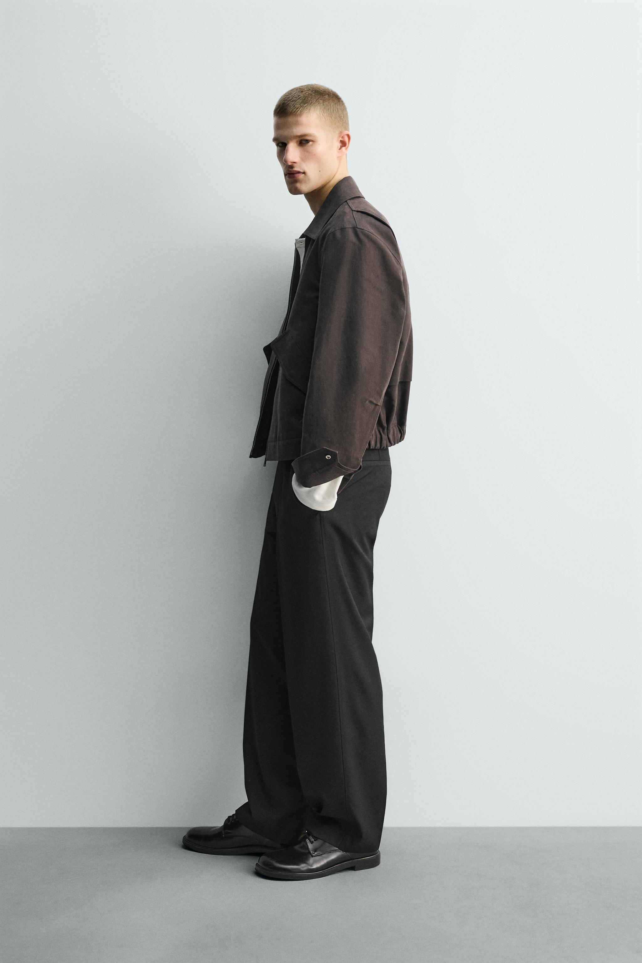 PLEATED STRAIGHT FIT PANTS